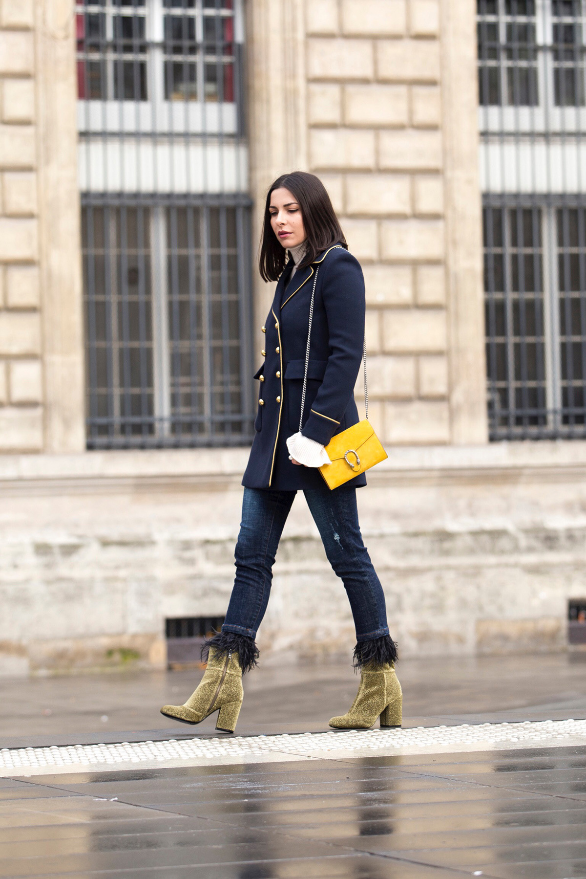 Paris street style with military coat by Fashion & Lifestyle blogger Stella Asteria