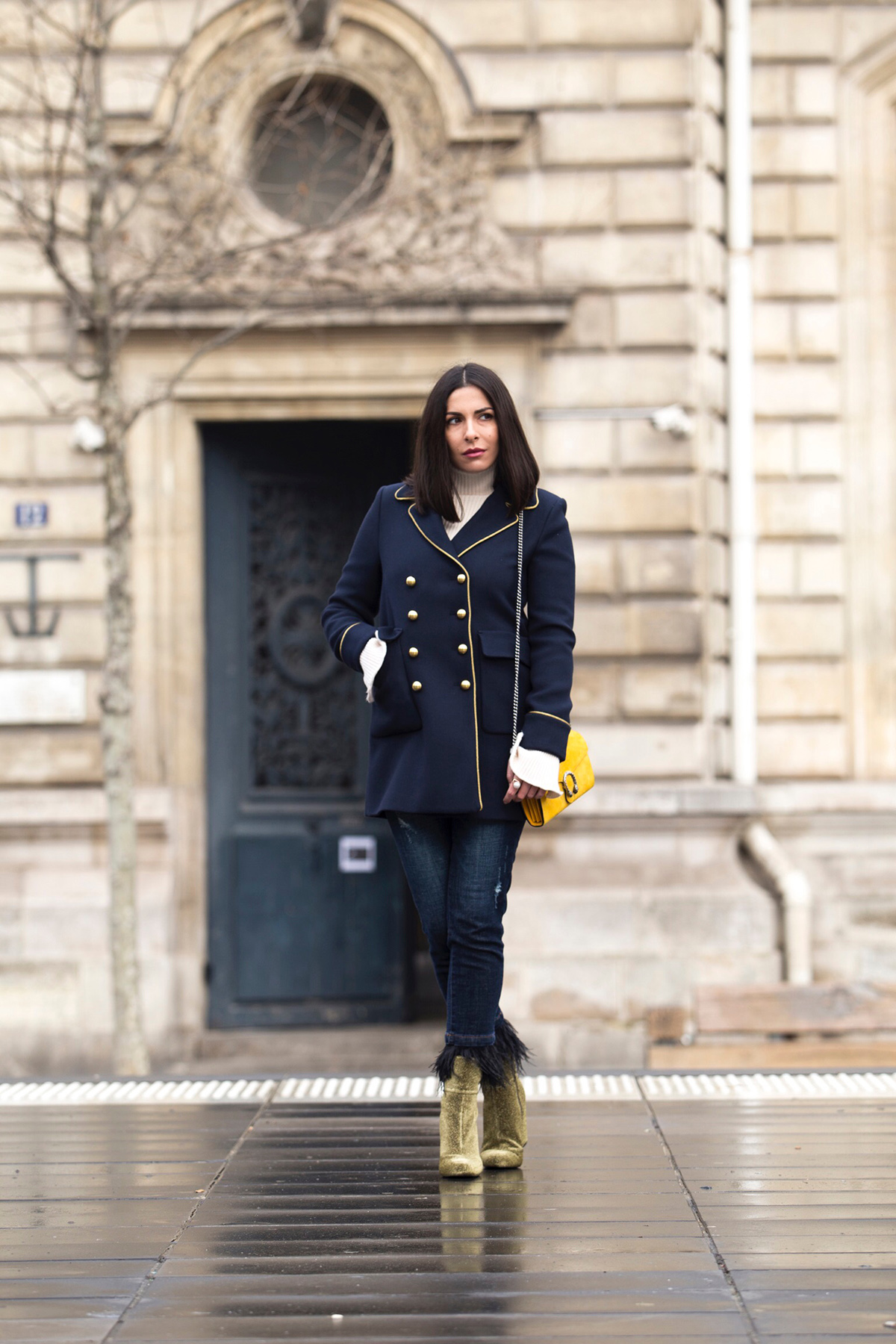 Paris street style with military coat by Fashion & Lifestyle blogger Stella Asteria