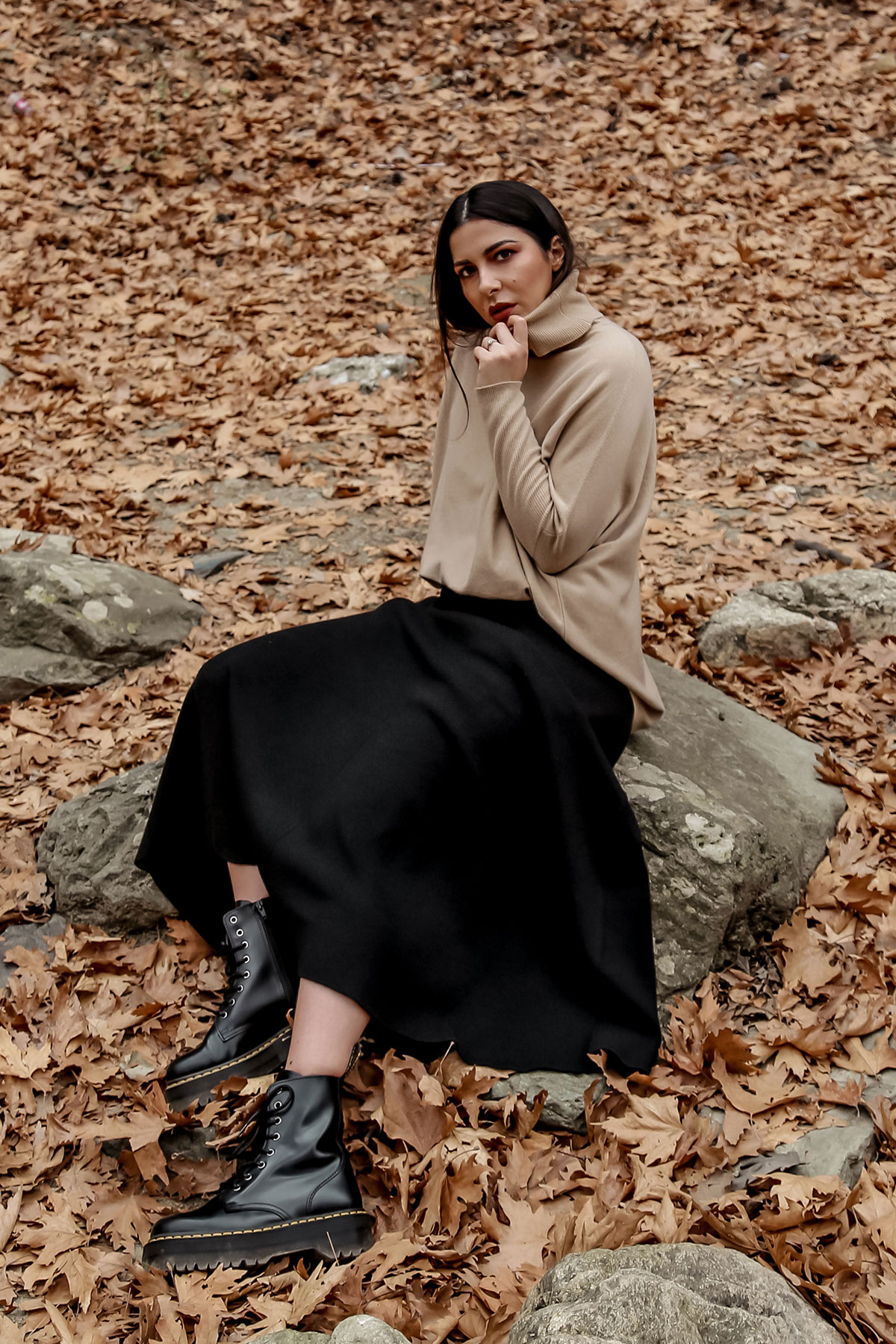 favourite fall wardrobe staples by Stella Asteria - wearing turtleneck sweater with knit skirt and Dr Martens boots