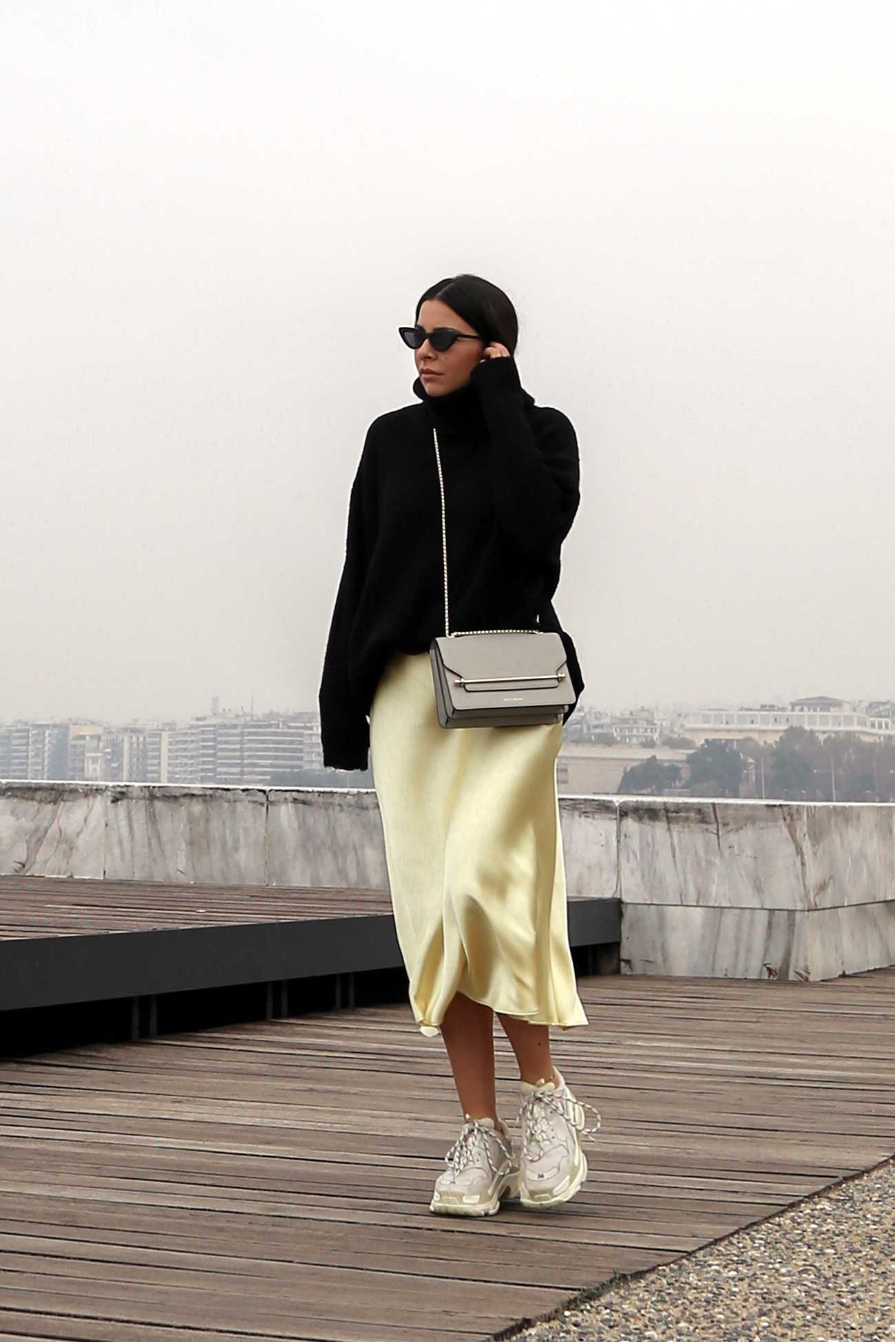 What To Wear With A Satin Skirt In Winter