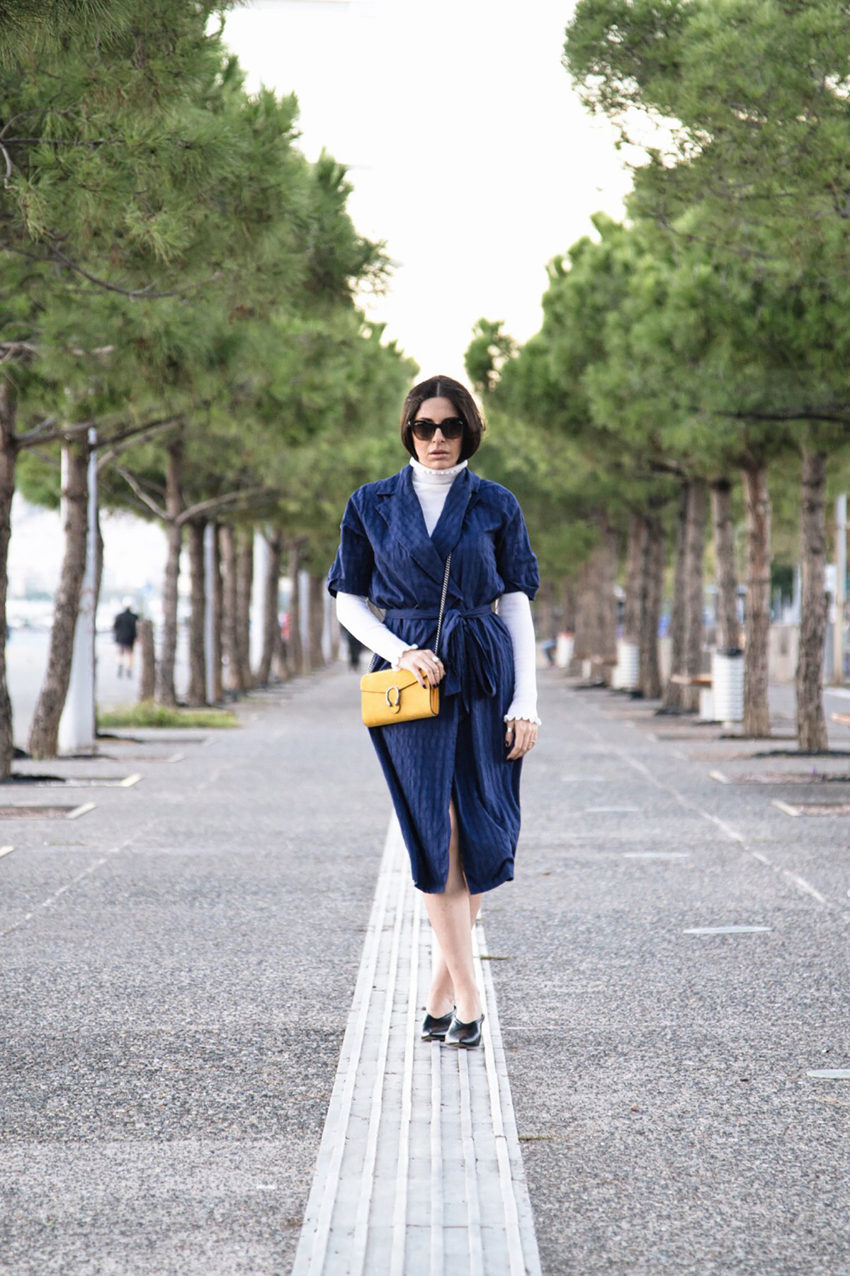 Trench Coat & Bare Legs Look for Fall - Stella Asteria