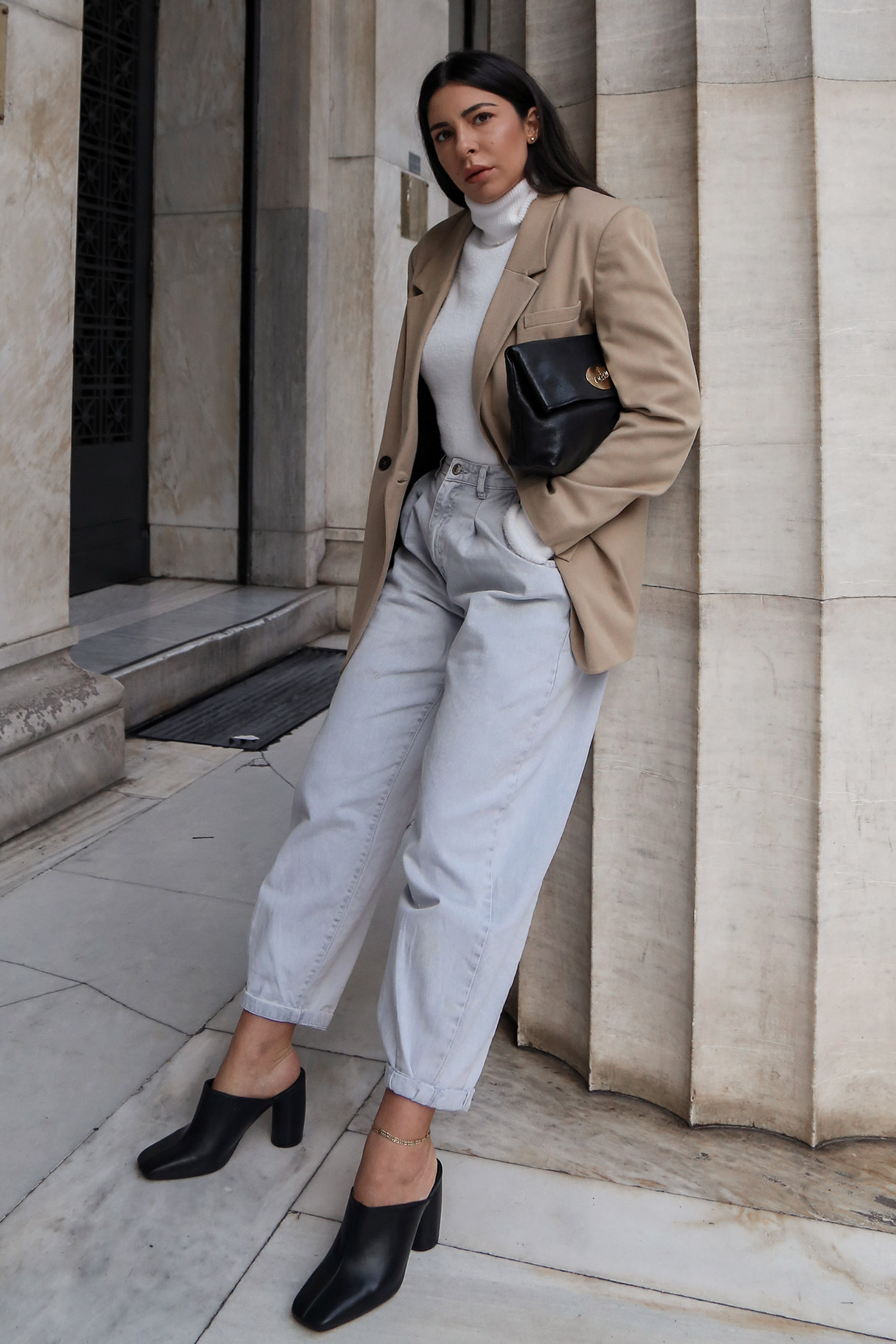 How To Wear A Women's Suit Casually & 10 Outfit Ideas - Stella ASteria